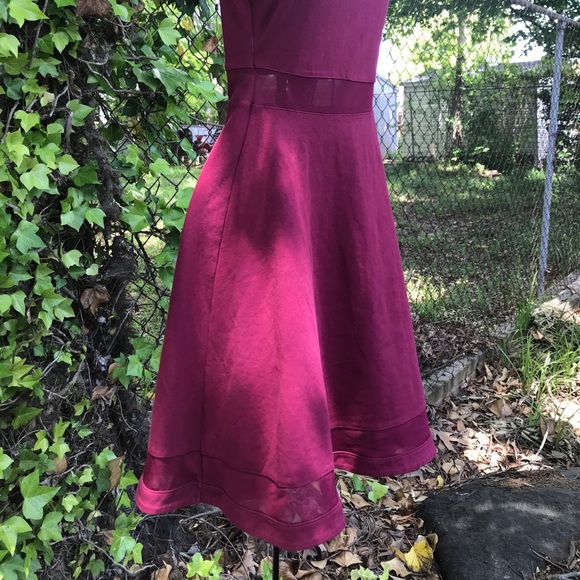 Express Mid Mesh Panel Skater Dress - Picture 4 of 8